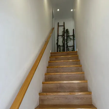 Houses 86 - Casa 7 Janelas - A Apartment